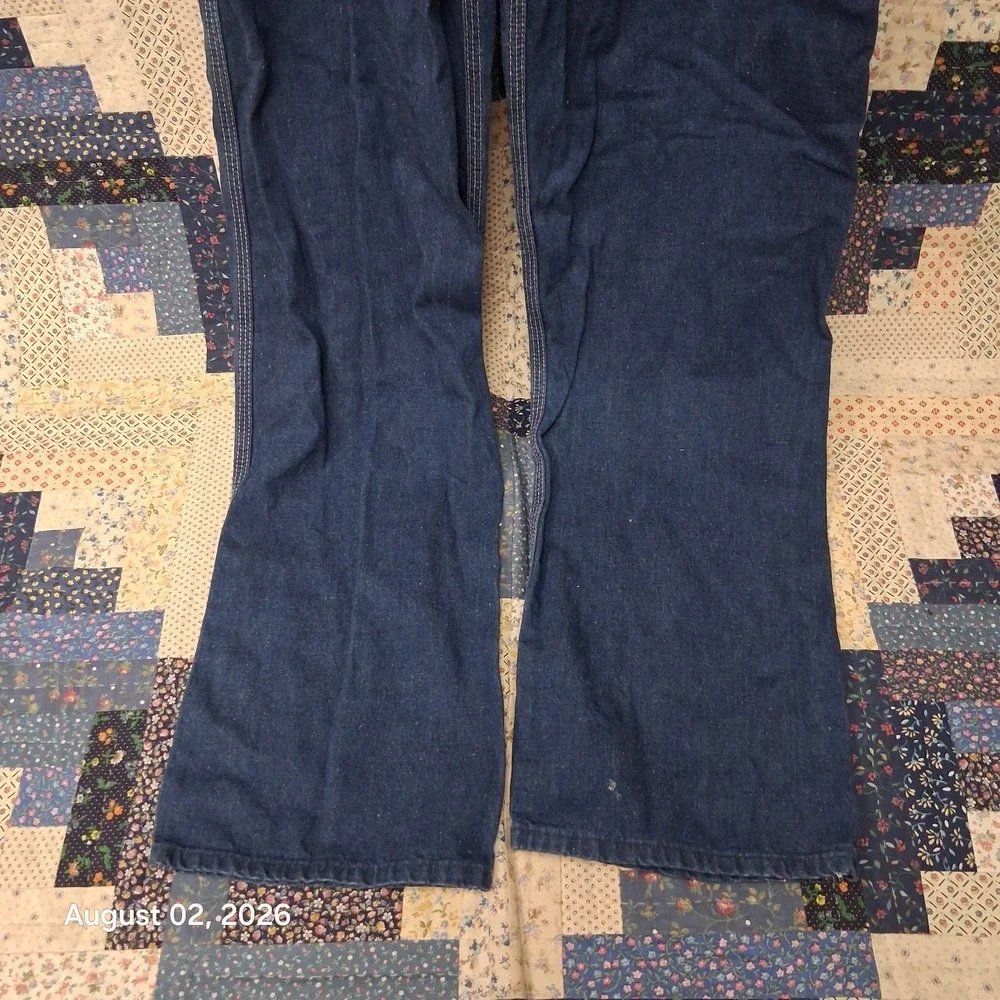 Lee up sale